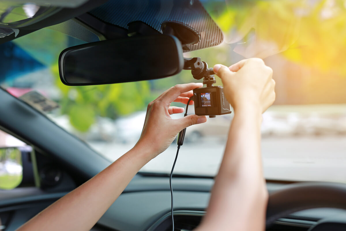 https://www.corenalaw.com/wp-content/uploads/2022/07/Can-a-Dash-Cam-Help-Your-Car-Accident-Claim.jpg